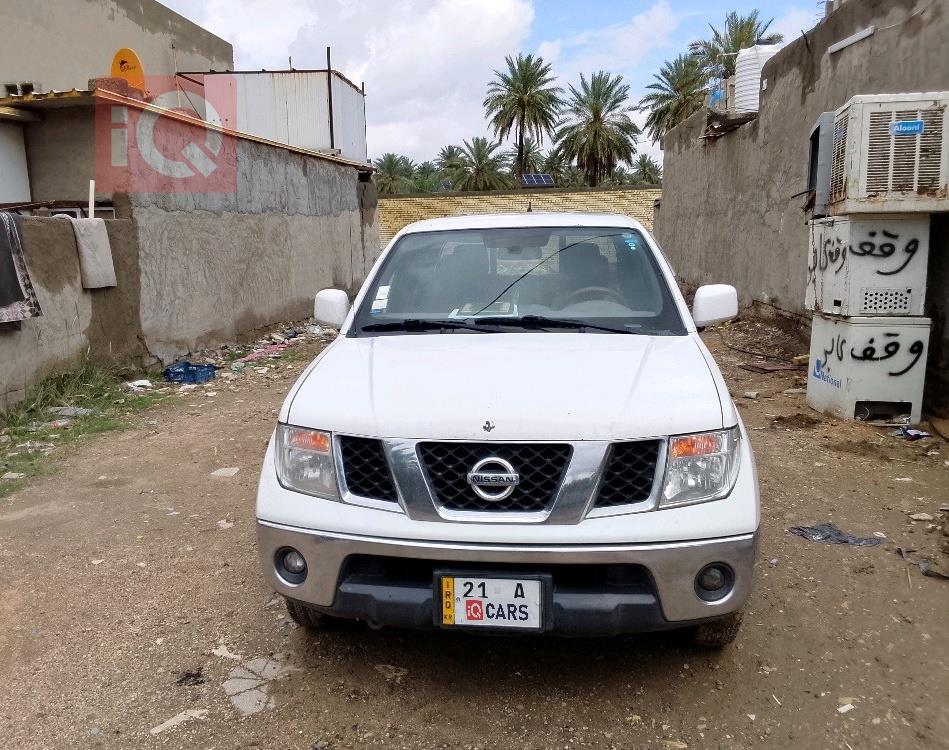 نيسان نافارا